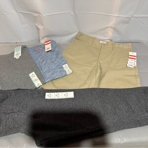 Boys Cat and Jack t shirts and khaki shorts, Joggers. Size M8-10 and 12 New